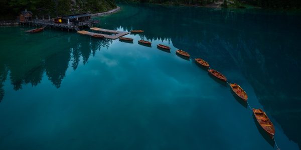 Ruud Engels | Photography | Lagos di Braies Boothuis met Roeibot